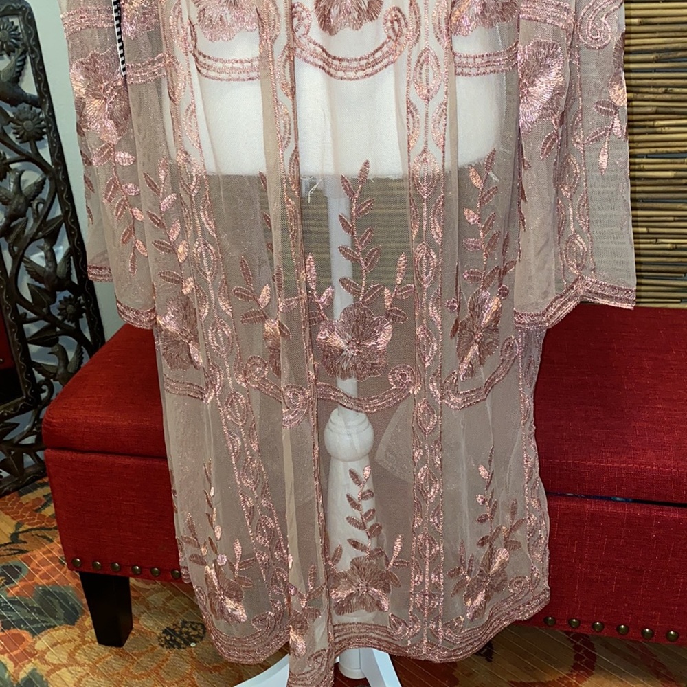 Cover-Up/Jacket/Robe - Picture 8 of 9